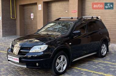 Внедорожник / Кроссовер Mitsubishi Outlander 2008 в 