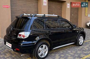 Внедорожник / Кроссовер Mitsubishi Outlander 2008 в 