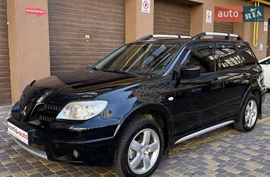 Внедорожник / Кроссовер Mitsubishi Outlander 2008 в 