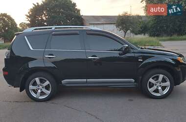 Внедорожник / Кроссовер Mitsubishi Outlander 2009 в 