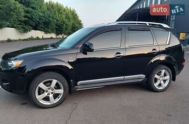 Внедорожник / Кроссовер Mitsubishi Outlander 2009 в 