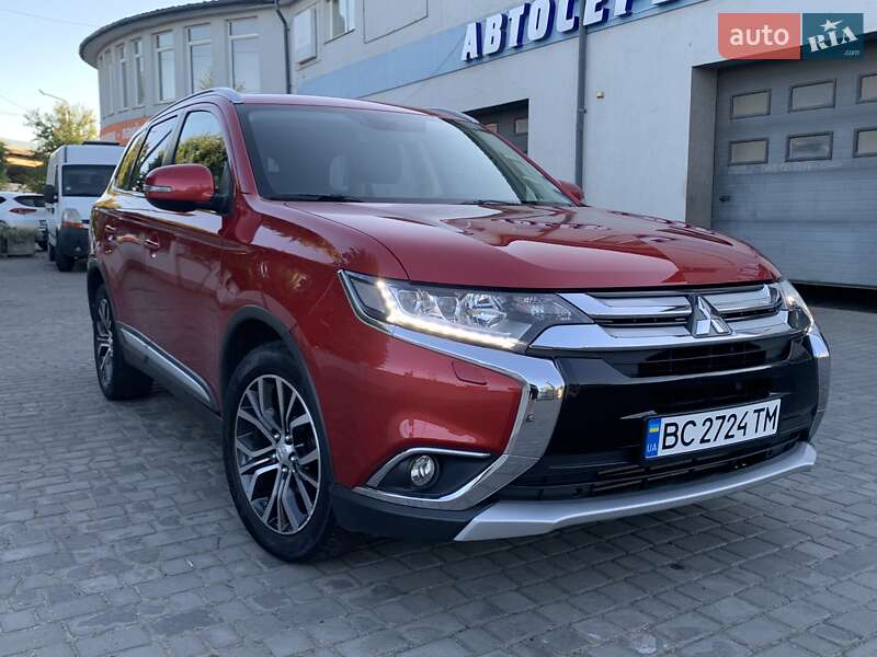 Внедорожник / Кроссовер Mitsubishi Outlander 2015 в Дрогобыче