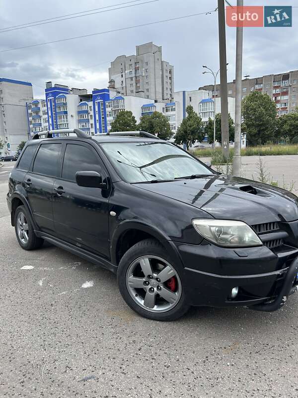 Mitsubishi Outlander 2005