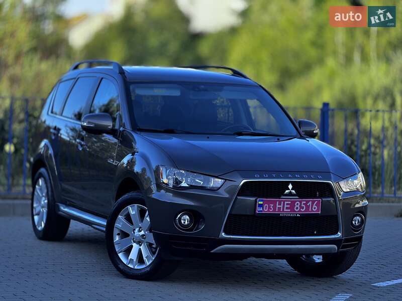 Mitsubishi Outlander 2012