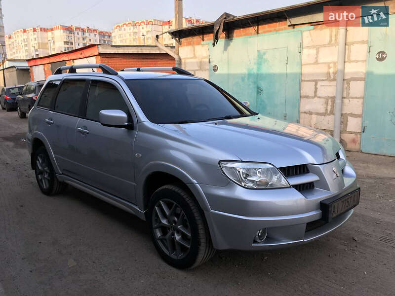 Внедорожник / Кроссовер Mitsubishi Outlander 2008 в Борисполе