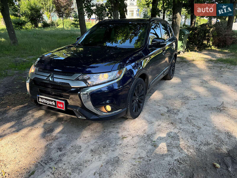 Mitsubishi Outlander 2020
