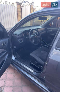 Внедорожник / Кроссовер Mitsubishi Outlander 2006 в 