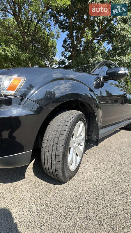 Внедорожник / Кроссовер Mitsubishi Outlander 2010 в Дружковке