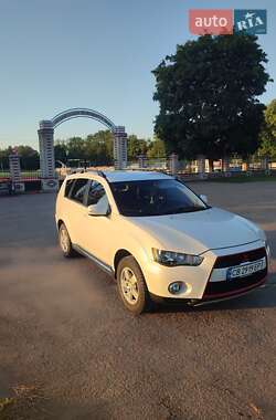 Внедорожник / Кроссовер Mitsubishi Outlander 2012 в Нежине
