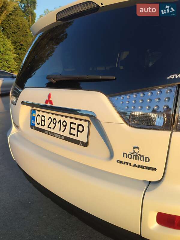 Внедорожник / Кроссовер Mitsubishi Outlander 2012 в Нежине