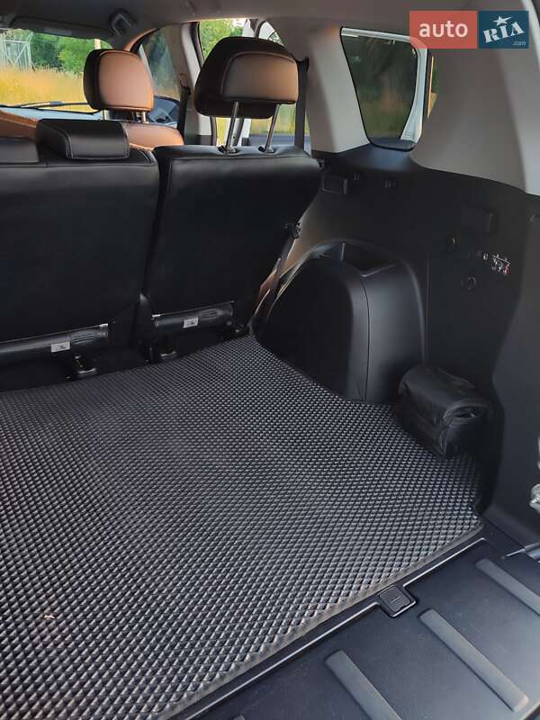 Внедорожник / Кроссовер Mitsubishi Outlander 2012 в Нежине