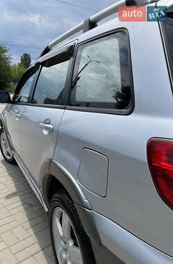 Внедорожник / Кроссовер Mitsubishi Outlander 2004 в 