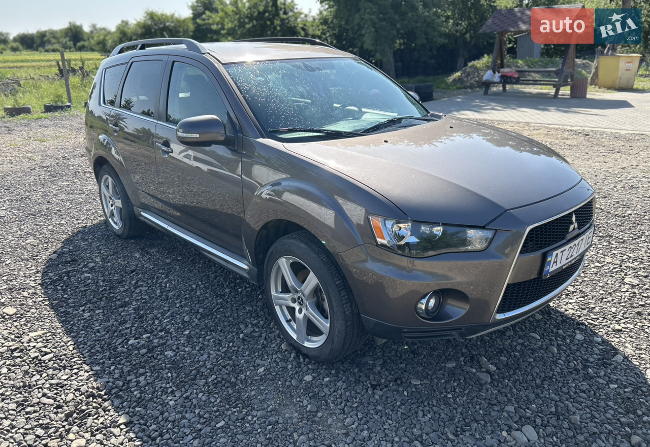 2010 Mitsubishi Outlander - мініатюра 35