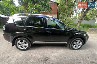 Внедорожник / Кроссовер Mitsubishi Outlander 2008 в 