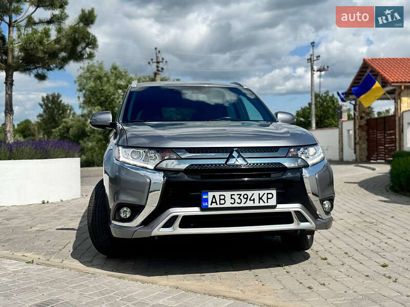 Mitsubishi Outlander 2020