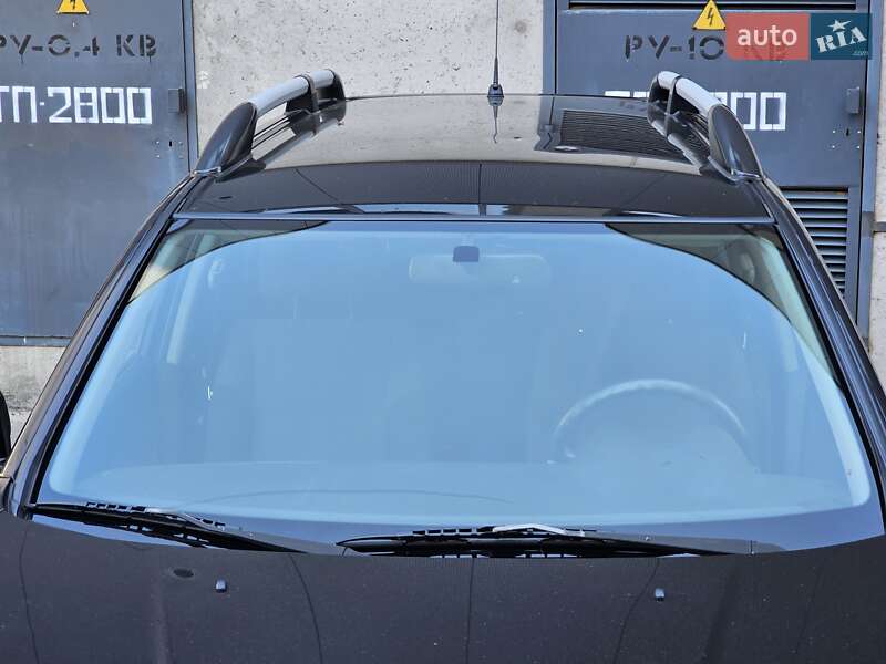 Внедорожник / Кроссовер Mitsubishi Outlander 2009 в Киеве