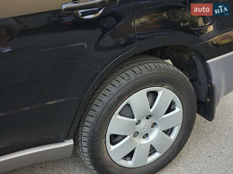 Внедорожник / Кроссовер Mitsubishi Outlander 2009 в Киеве