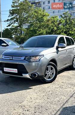 Внедорожник / Кроссовер Mitsubishi Outlander 2014 в Сумах