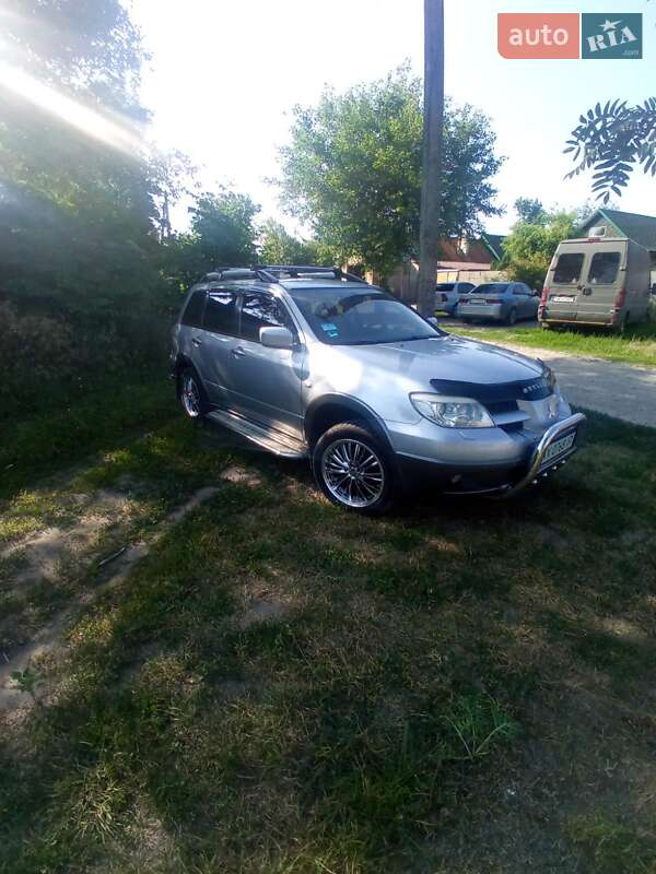 Внедорожник / Кроссовер Mitsubishi Outlander 2006 в 