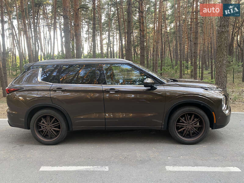 Внедорожник / Кроссовер Mitsubishi Outlander 2022 в Полтаве фото 6 Внедорожник / Кроссовер Mitsubishi Outlander 2022 в Полтаве