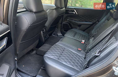 Внедорожник / Кроссовер Mitsubishi Outlander 2022 в 