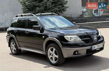 Внедорожник / Кроссовер Mitsubishi Outlander 2006 в 
