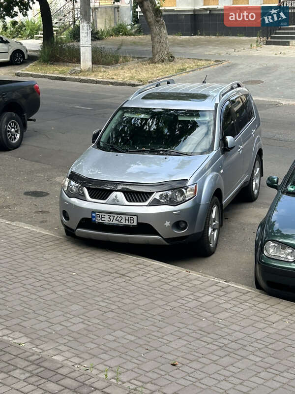 Mitsubishi Outlander 2007