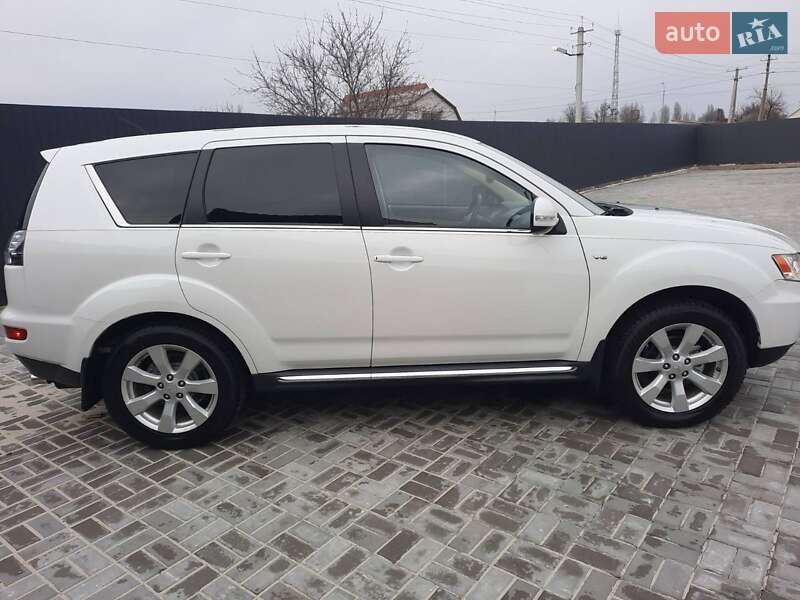 Внедорожник / Кроссовер Mitsubishi Outlander 2011 в Кропивницком