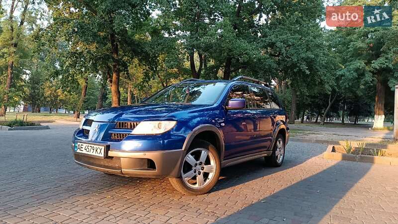 Внедорожник / Кроссовер Mitsubishi Outlander 2006 в Днепре