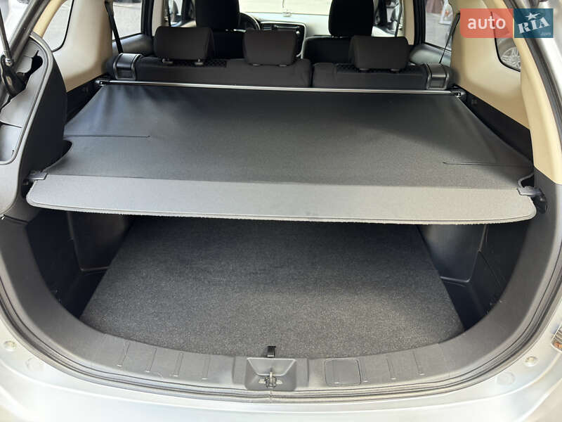 Внедорожник / Кроссовер Mitsubishi Outlander 2013 в Виннице