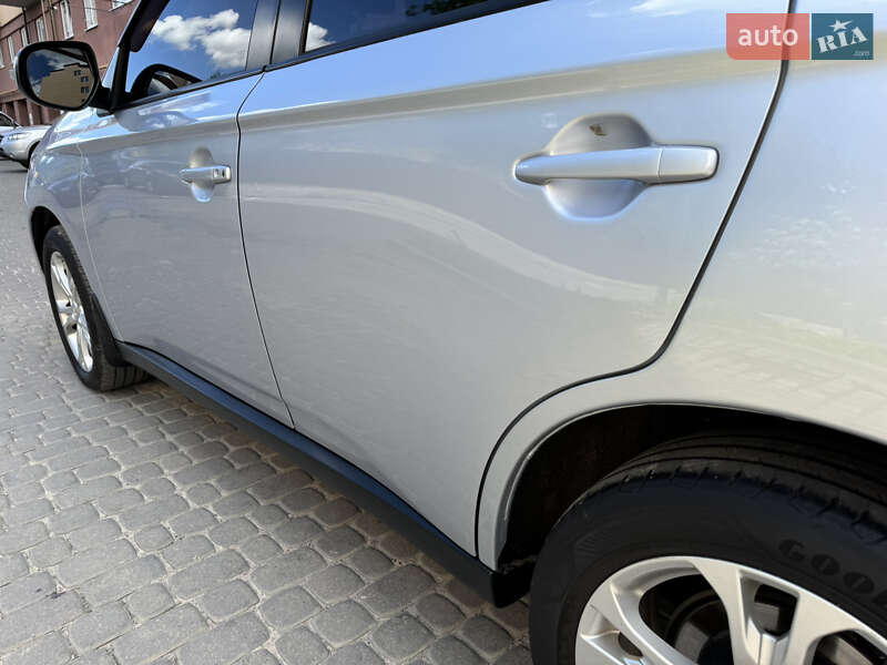 Внедорожник / Кроссовер Mitsubishi Outlander 2013 в Виннице