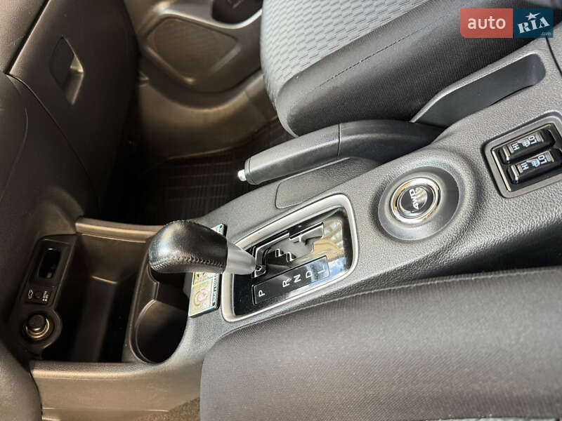 Внедорожник / Кроссовер Mitsubishi Outlander 2013 в Виннице