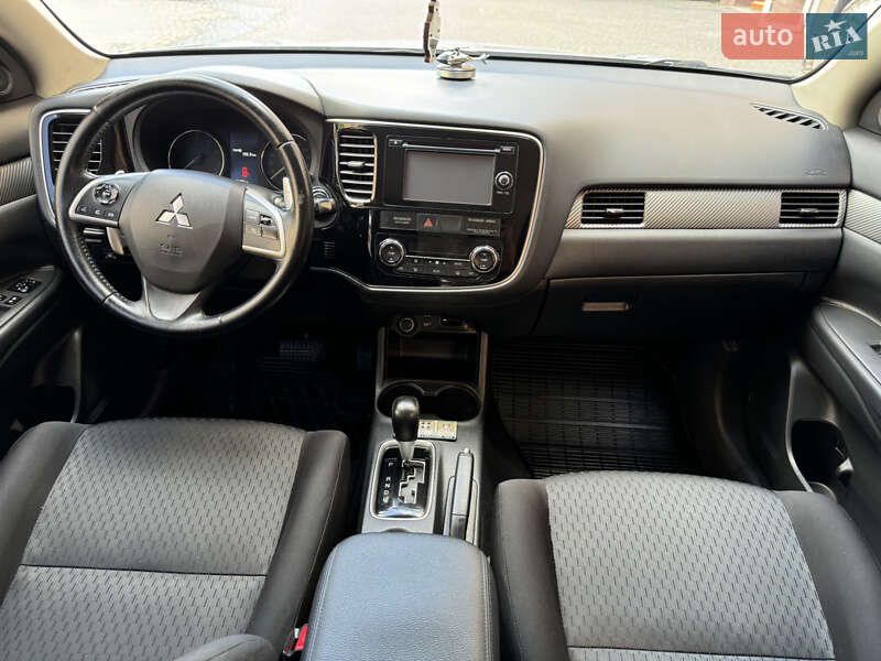 Внедорожник / Кроссовер Mitsubishi Outlander 2013 в Виннице