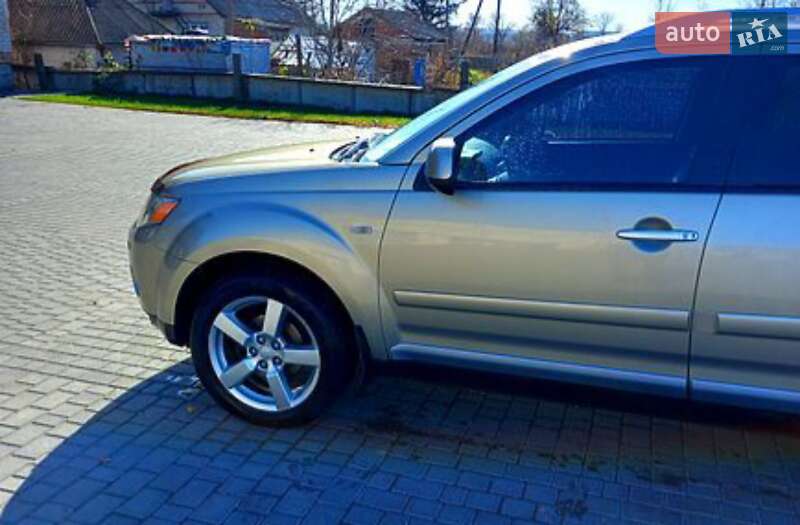 Внедорожник / Кроссовер Mitsubishi Outlander 2008 в Ильинцах