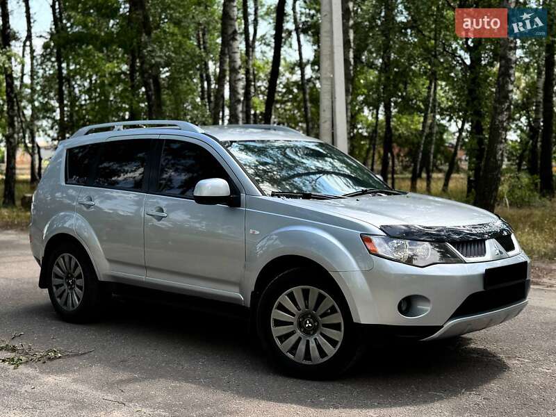 Внедорожник / Кроссовер Mitsubishi Outlander 2008 в Ахтырке