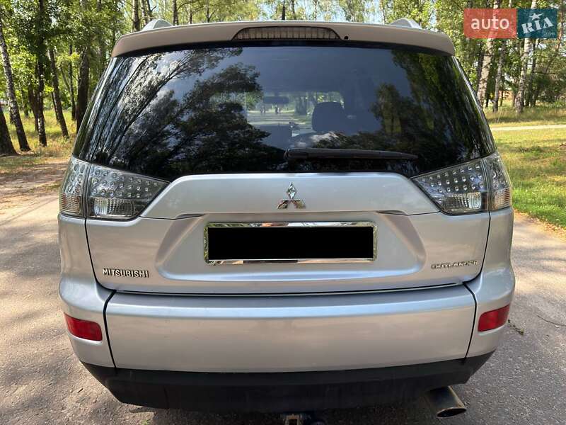 Внедорожник / Кроссовер Mitsubishi Outlander 2008 в Ахтырке