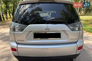 Внедорожник / Кроссовер Mitsubishi Outlander 2008 в 