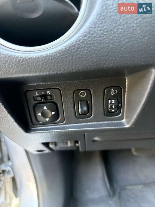 Внедорожник / Кроссовер Mitsubishi Outlander 2009 в Славянске