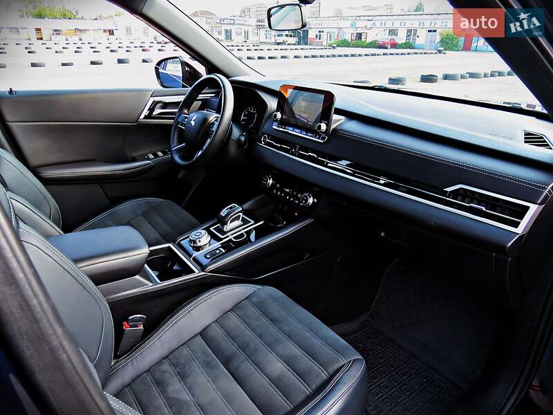 Позашляховик / Кросовер Mitsubishi Outlander 2022 в Черкасах фото 25 Позашляховик / Кросовер Mitsubishi Outlander 2022 в Черкасах