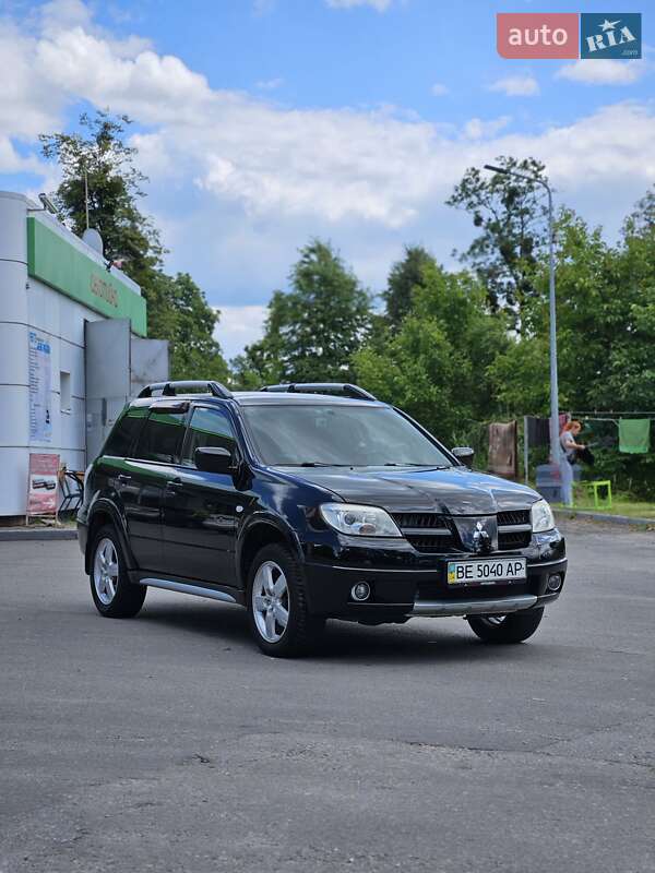 Внедорожник / Кроссовер Mitsubishi Outlander 2007 в Конопнице