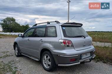 Внедорожник / Кроссовер Mitsubishi Outlander 2003 в 