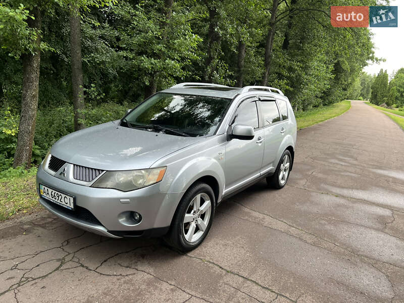 Внедорожник / Кроссовер Mitsubishi Outlander 2008 в Нежине