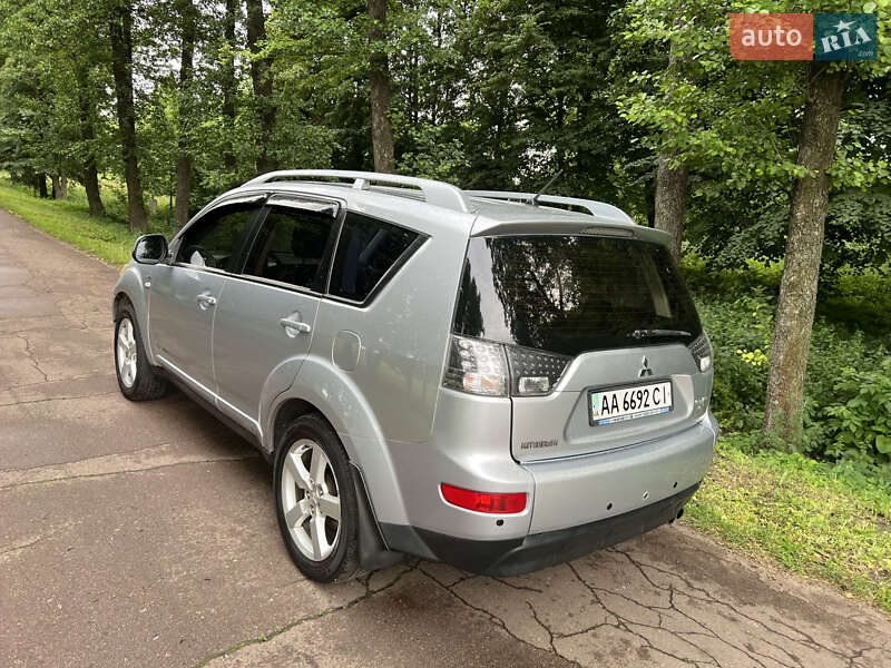 Внедорожник / Кроссовер Mitsubishi Outlander 2008 в Нежине