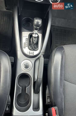Внедорожник / Кроссовер Mitsubishi Outlander 2010 в 