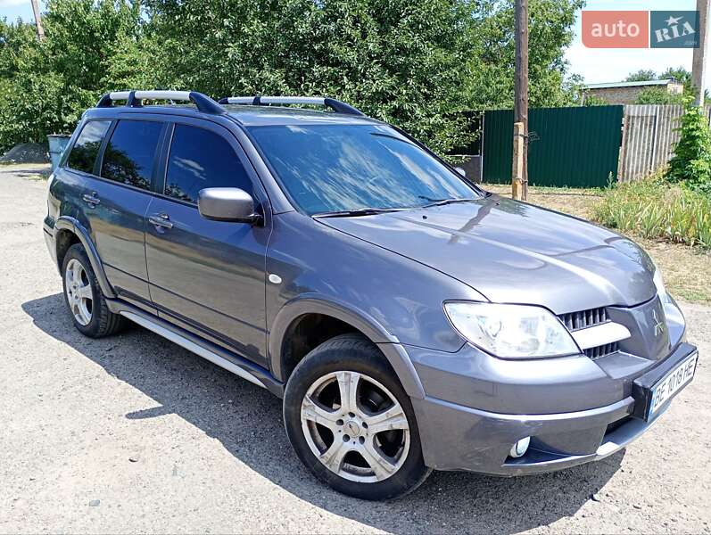 Внедорожник / Кроссовер Mitsubishi Outlander 2008 в Николаеве