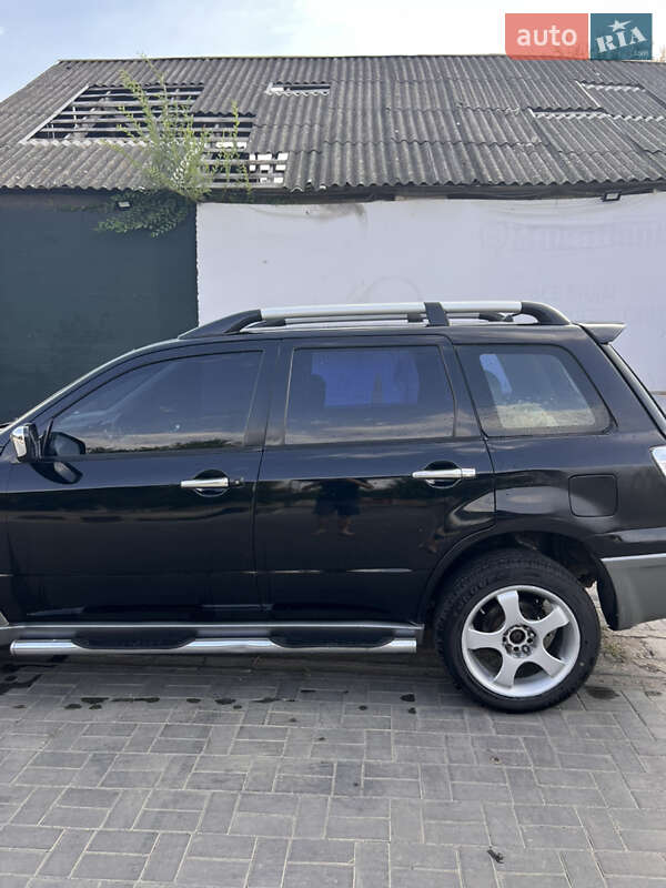 Внедорожник / Кроссовер Mitsubishi Outlander 2004 в Николаеве