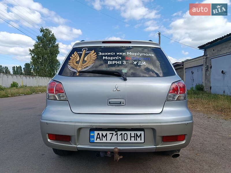 Внедорожник / Кроссовер Mitsubishi Outlander 2003 в Коростене