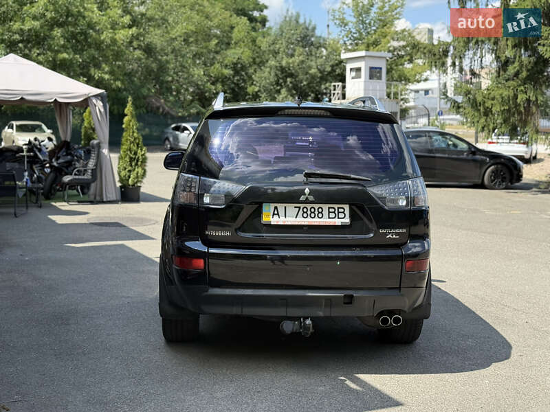 Внедорожник / Кроссовер Mitsubishi Outlander 2008 в Киеве