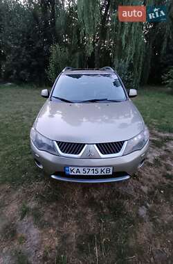 Внедорожник / Кроссовер Mitsubishi Outlander 2007 в Броварах