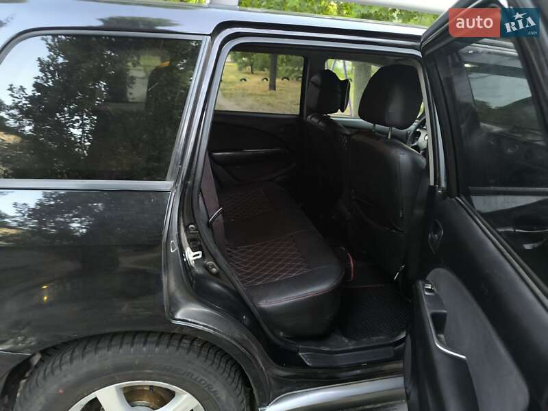 Внедорожник / Кроссовер Mitsubishi Outlander 2006 в Кременчуге